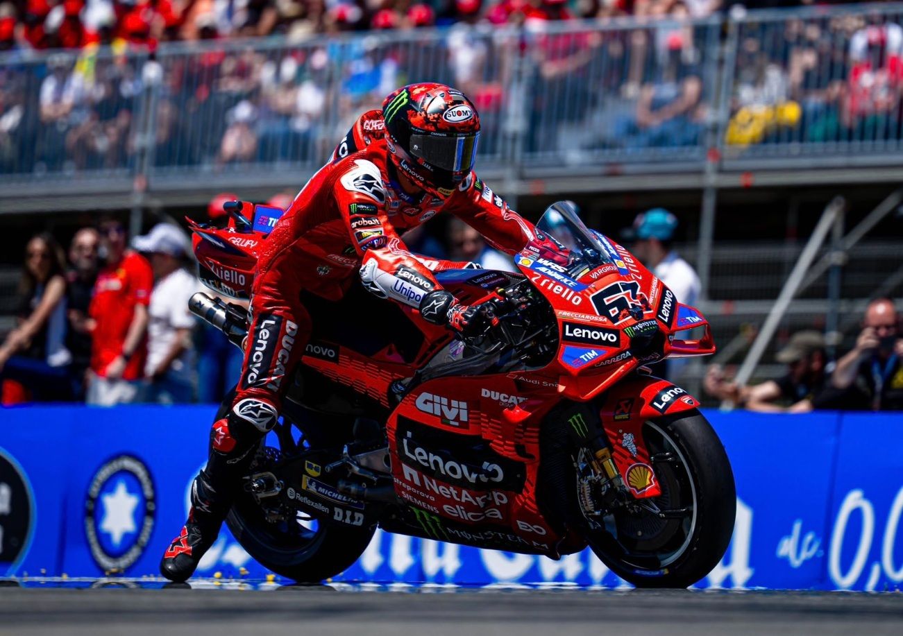 Attachment for Pemicu Kecelakaan: Marquez Tumbang, Bagnaia Ungkap Misteri Sepeda Motor Baru Ducati