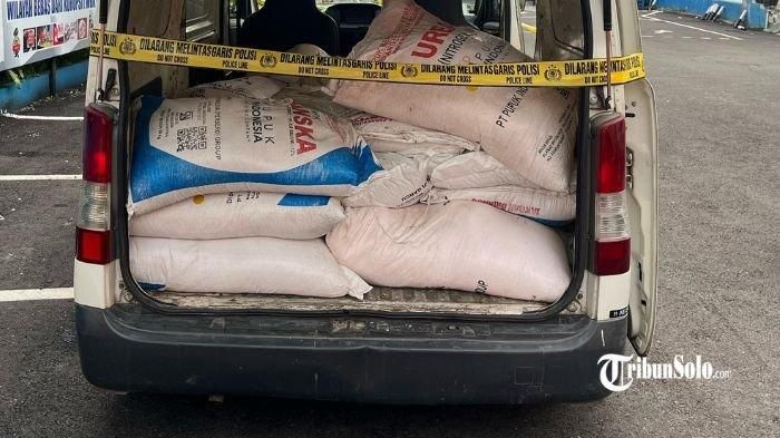 Attachment for Gran Max dengan Garis Polisi yang mencurigakan: Kasus Muatan di Kabin Hingga 50 KG