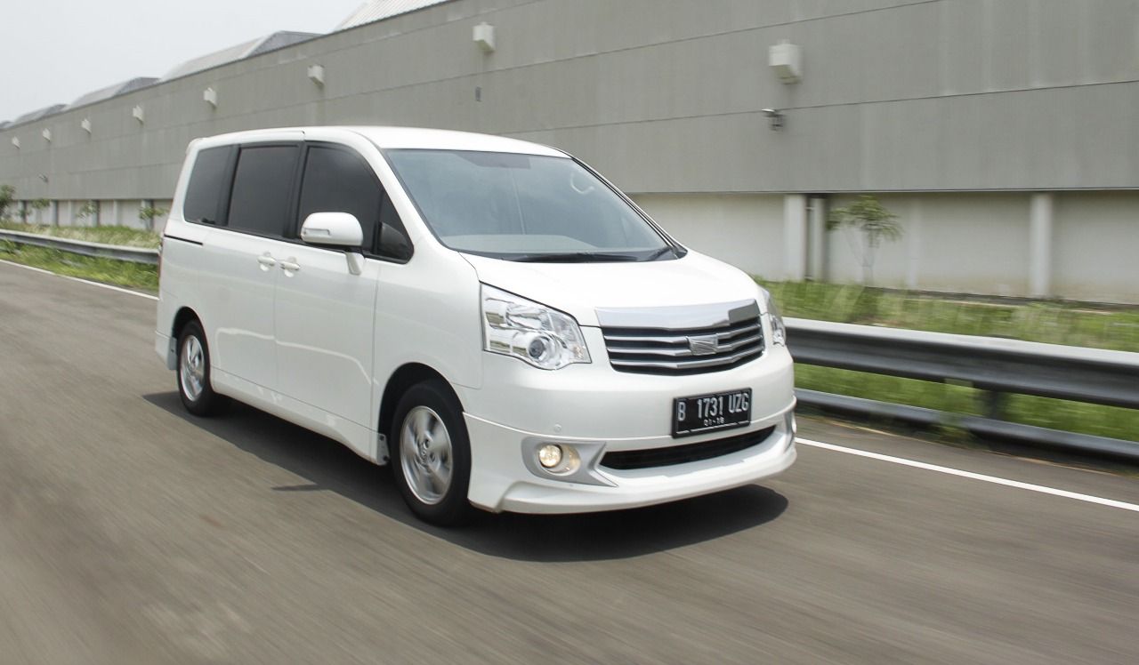 Attachment for Sebelum Memutuskan: Kiat Utama Beli Mobil Bekas Toyota NAV1