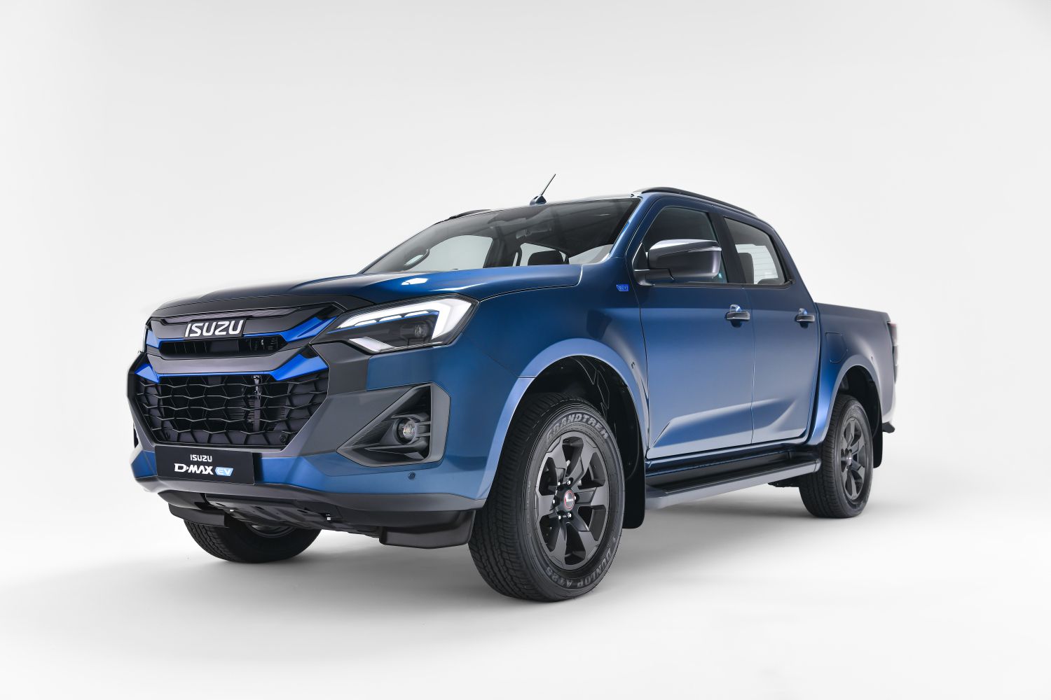 Attachment for Isuzu D-MAX Listrik Resmi Dirilis, Tanpa Ribet!