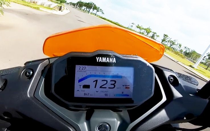 Attachment for Rahasia Mengaktifkan Tombol Y-Shift Aerox untuk Capai Top Speed Lebih Cepat