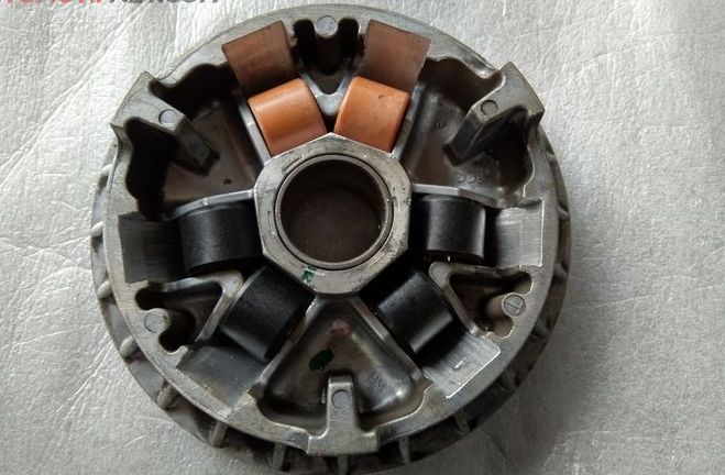 Attachment for Terbukti: Mengubah Berat Rol Sepeda Motor Matic Lebih Merugikan