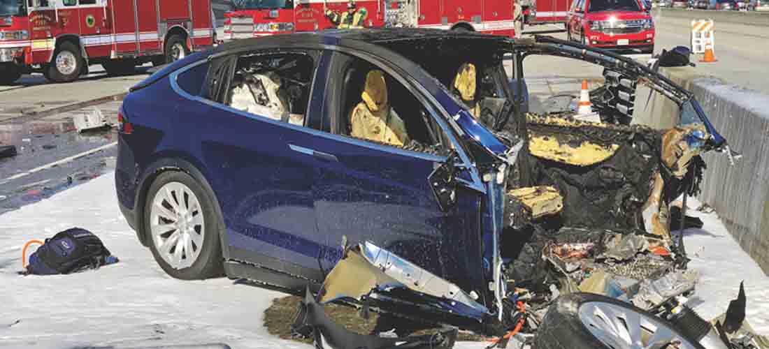 mobil-listrik-terbakar_00.jpg