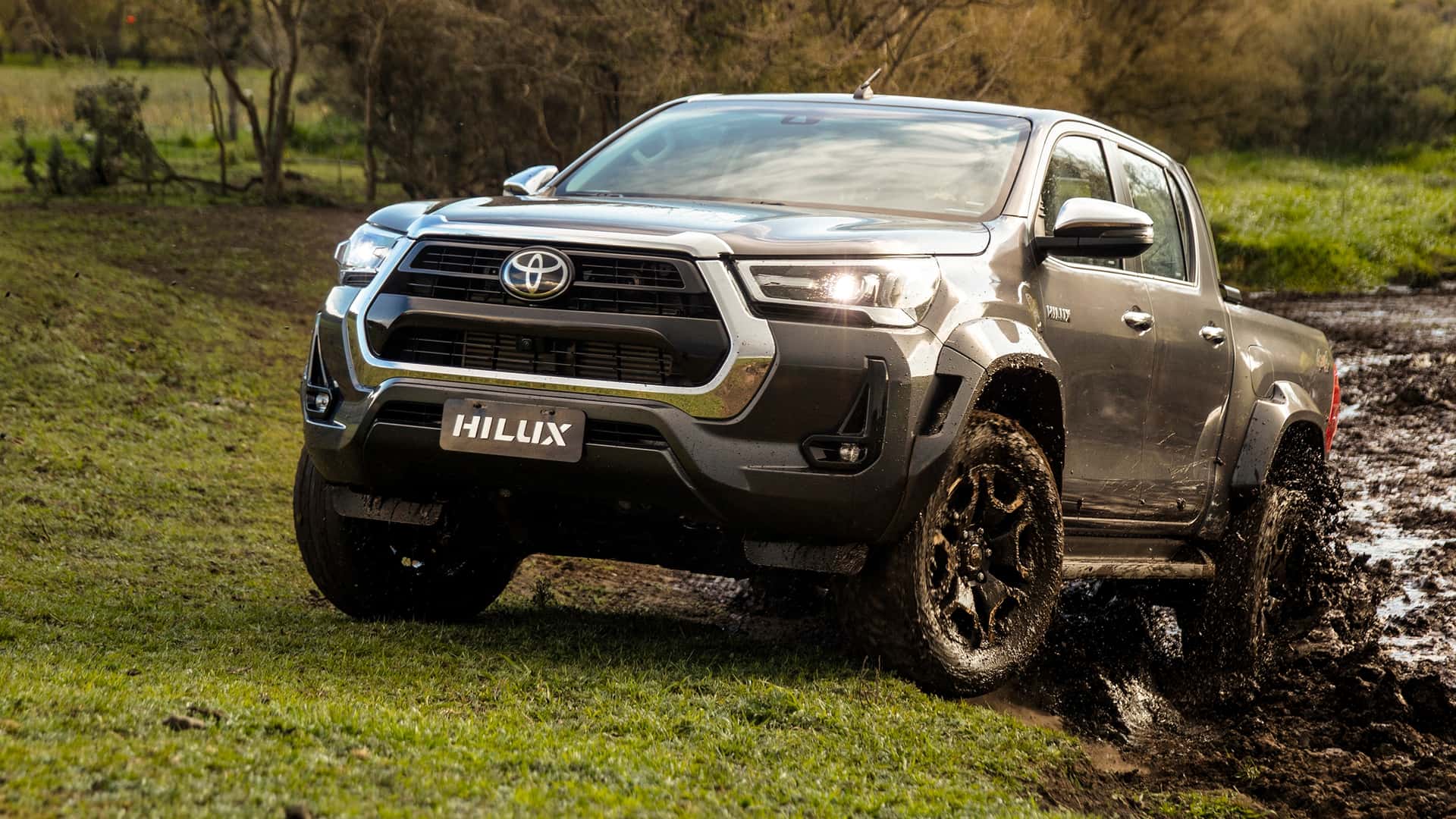 nueva-hilux-srx-2.jpg